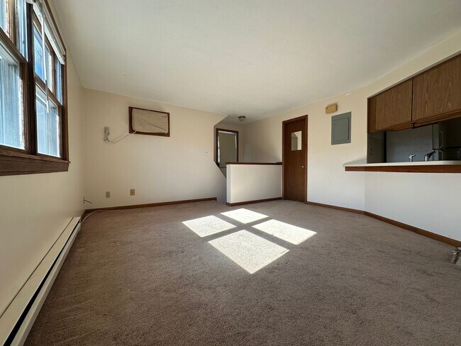 Building Photo - 229-231 Independence Ave