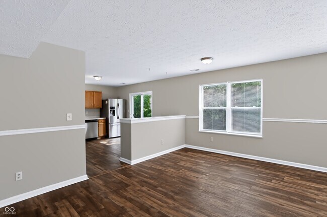 Building Photo - 5439 Lake Boggs St