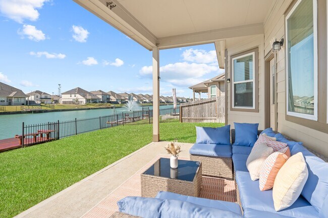 Building Photo - 24731 Allori Ct