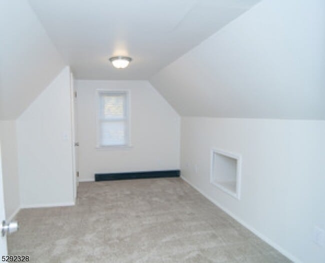 Building Photo - 1410 Hussa St