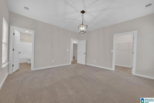 Building Photo - 615 Troubadour Ln