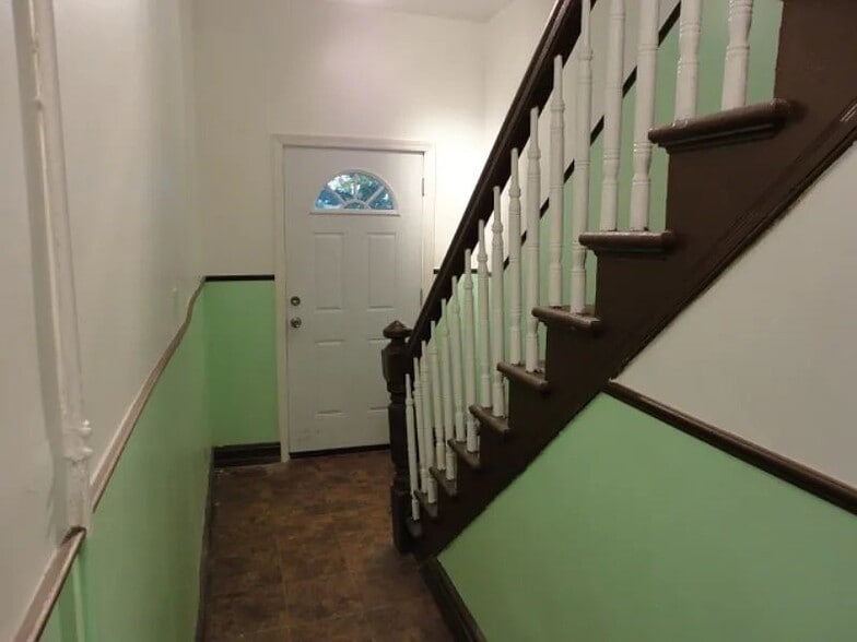 Building Photo - 48 S 12th St