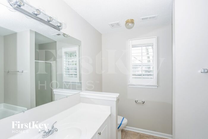 Building Photo - 12733 Cumberland Crest Dr