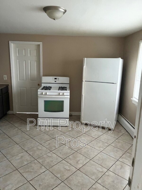 Building Photo - 4626 N 39th St