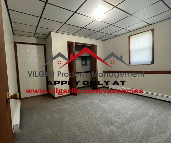 Building Photo - 3940 Euclid Ave
