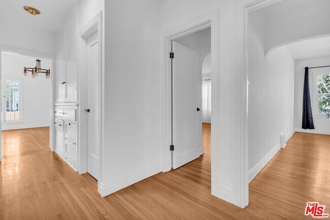 Building Photo - 6131 W 5th St