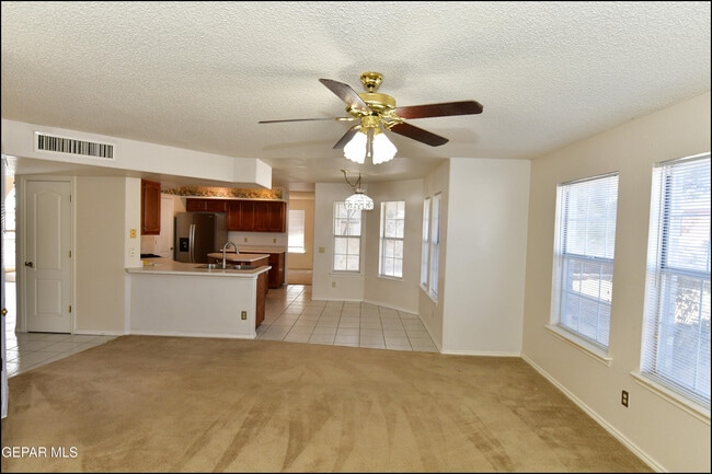 Building Photo - 6553 Brisa Del Mar Dr