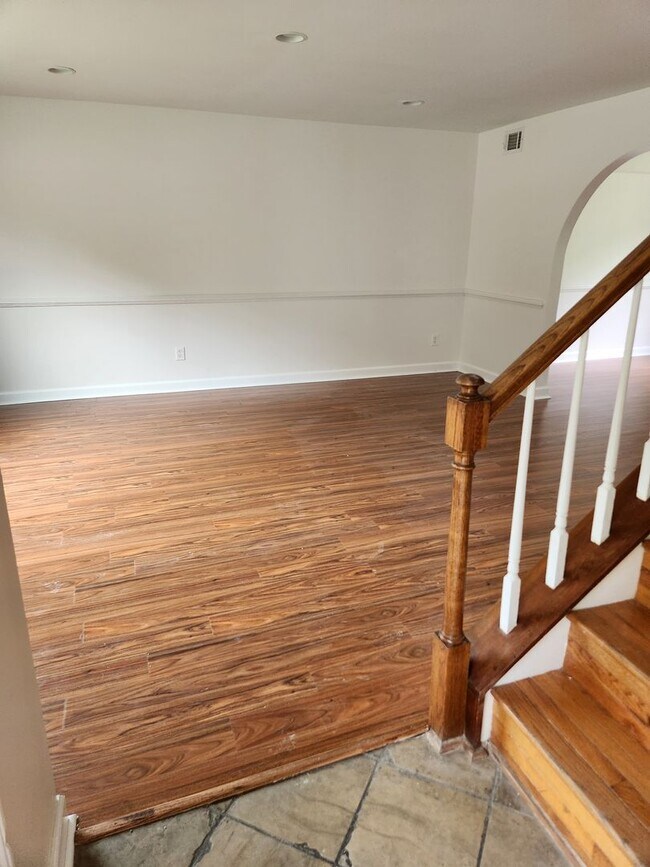 Building Photo - Newly Remodeled South Fulton Single Family