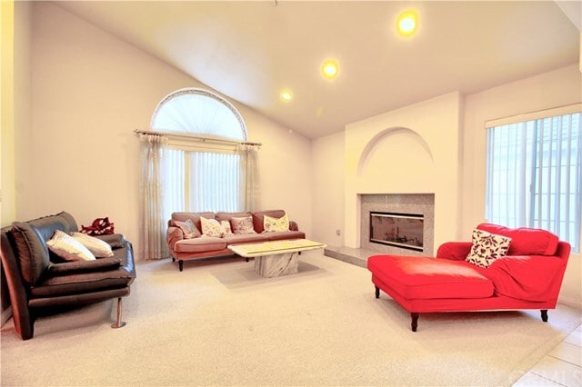 Building Photo - 429 W Woodruff Ave