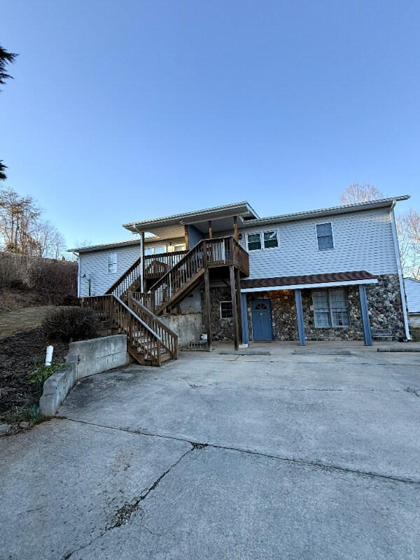 Building Photo - 38 Long Meadows Dr