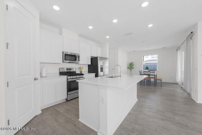 Building Photo - 1043 Cedar Slough Dr