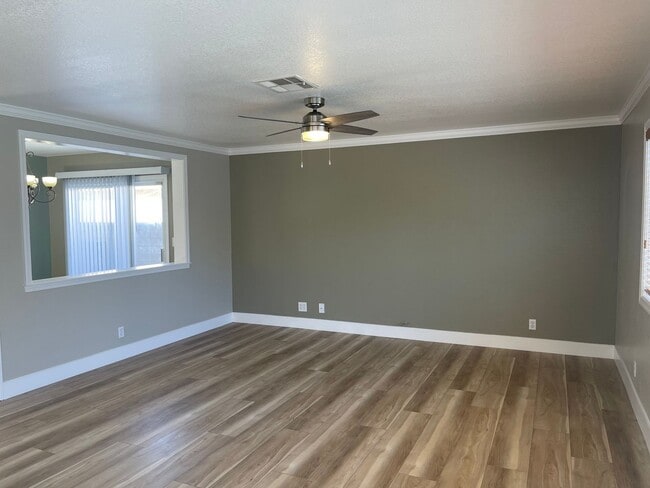 Building Photo - 5848 Red Dawn St