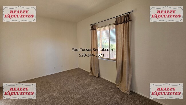 Building Photo - Sabino Springs - 2 bedroom, 2 bathrooms ho...