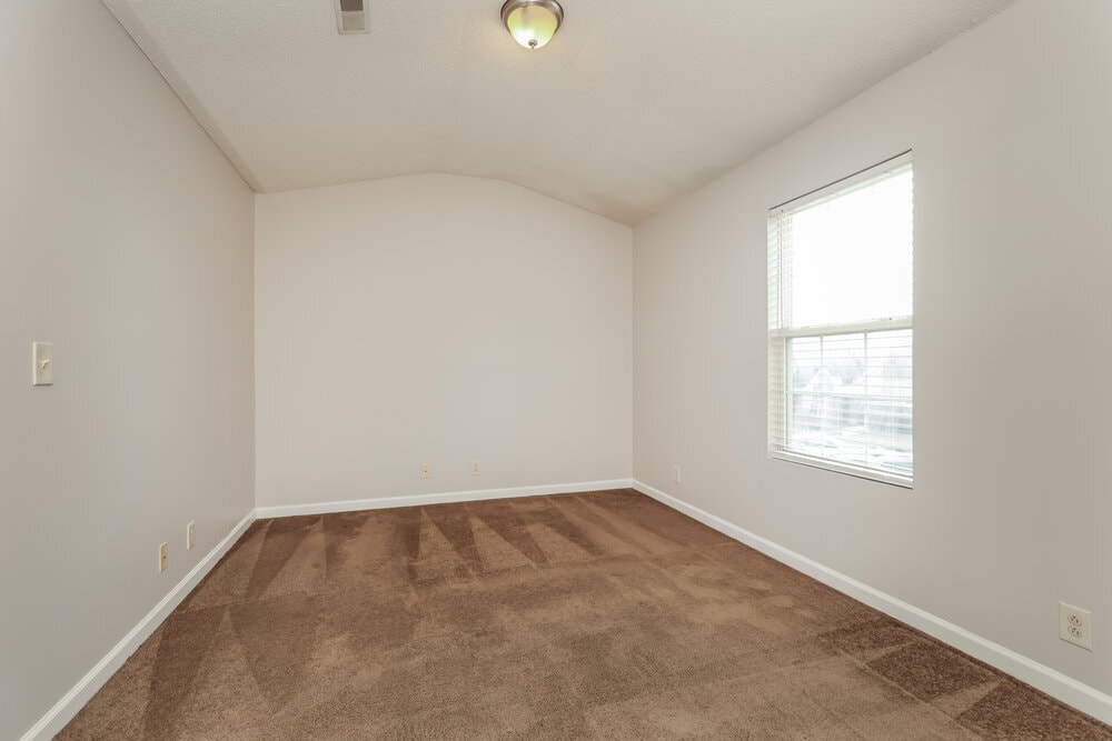 Building Photo - 1936 Turnberry Ct