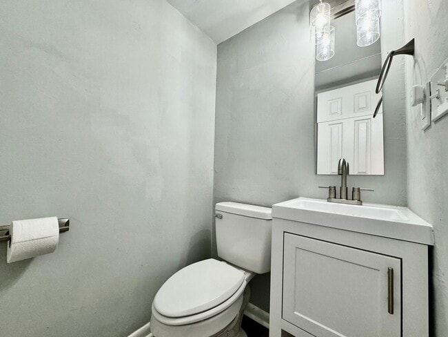 Building Photo - Updated & Ready For You NOW! A Pet-Friendly Home w/Attached Garage, All Appliances Convey - HUGE ...