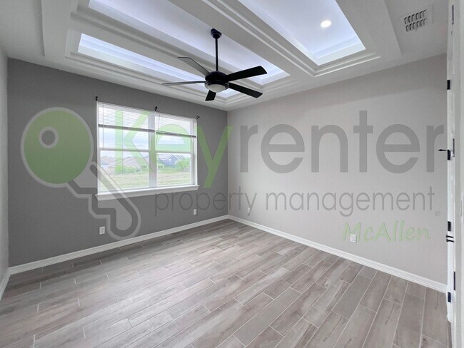 Building Photo - Stunning 3- bed/ 2.5 upgraded luxury townhome in Pharr at a Reduced Price