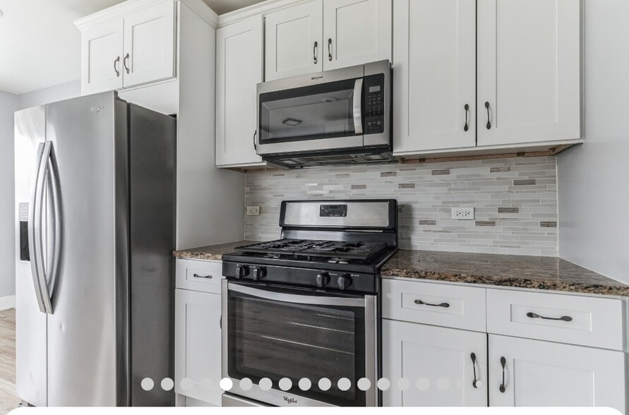 Building Photo - 1661 Hilltop Ave