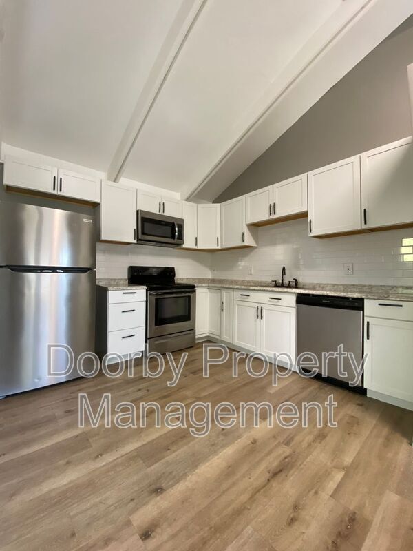 Building Photo - 1119 Pierce St