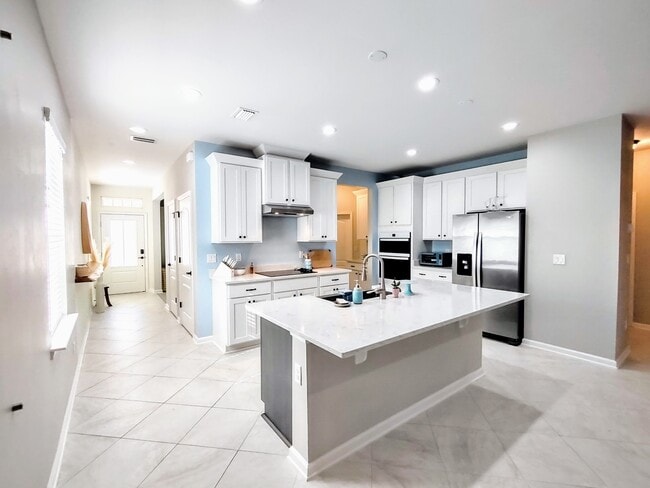 Building Photo - 253 Bella Dr