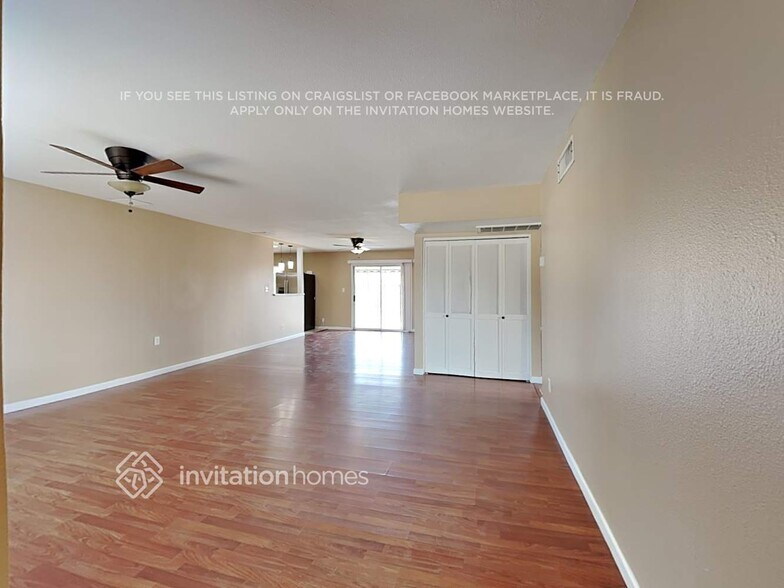 Building Photo - 2184 E Broadmor Dr