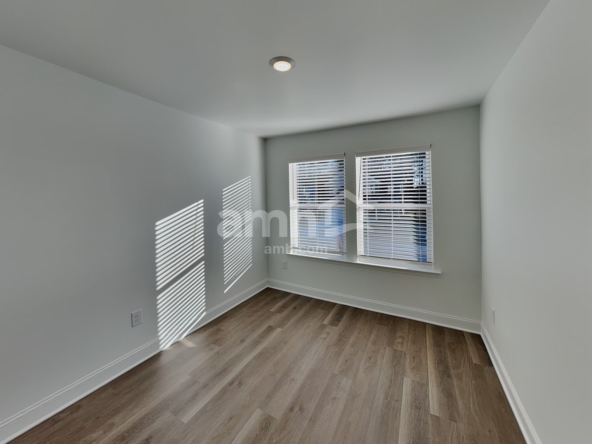 Building Photo - 1468 Aquamarine Dr