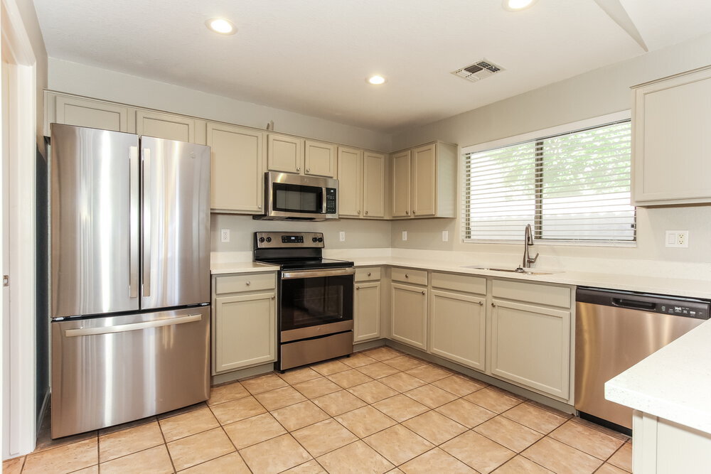Building Photo - 13331 W Boca Raton Rd