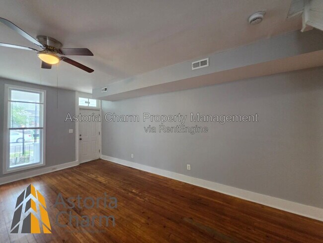 Building Photo - 607 E 41st St