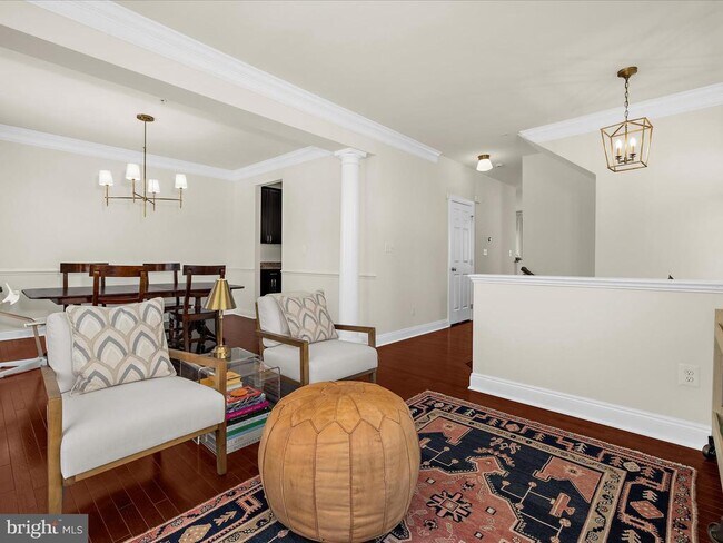 Building Photo - 8512 Pine Springs Dr