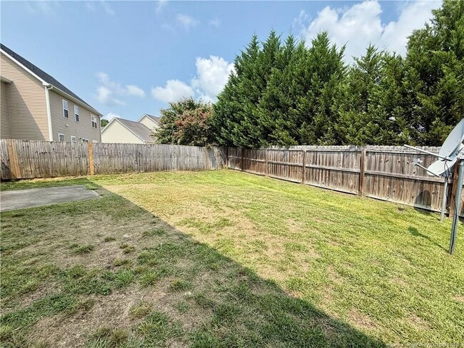 Building Photo - 260 Trenton Pl