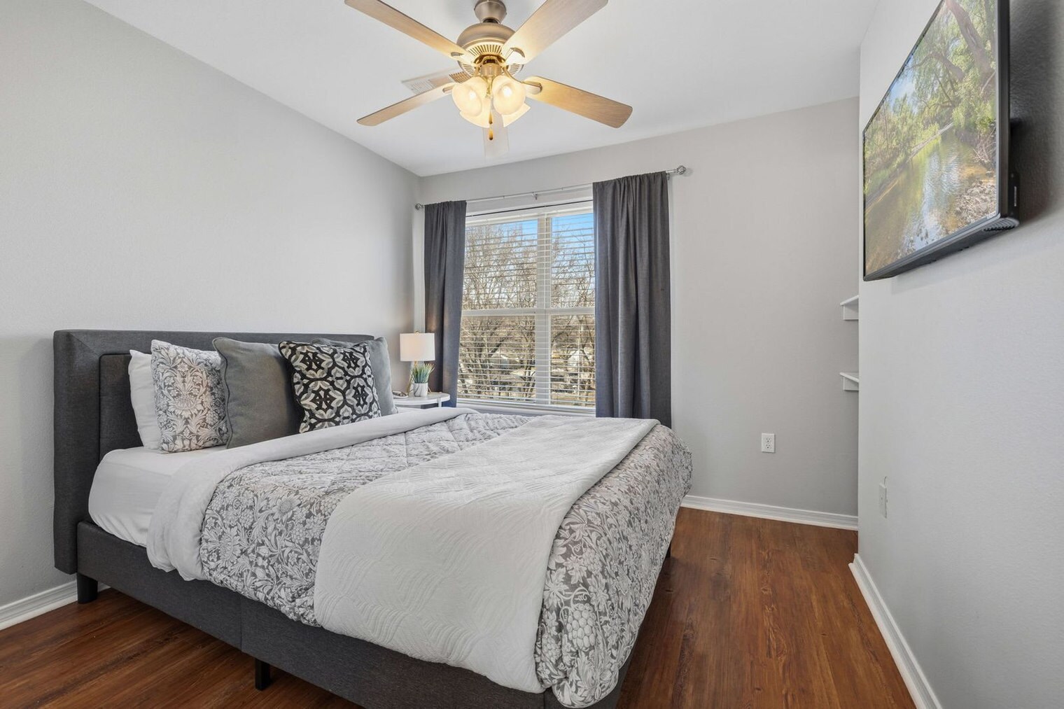 Building Photo - 1852 N Scull Creek Dr