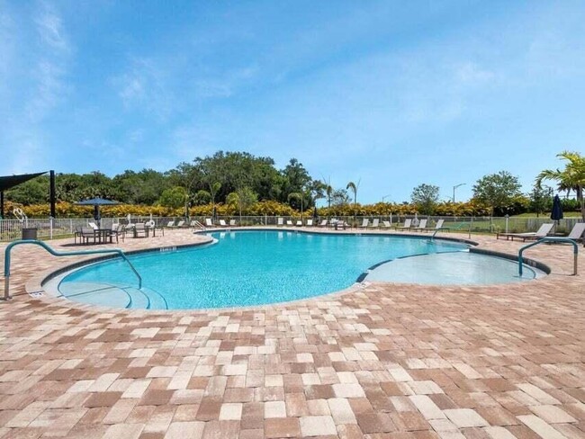 Building Photo - 10437 SW Captiva Dr