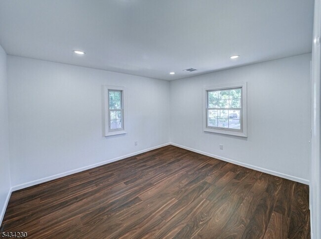 Building Photo - 217 Heywood Ave