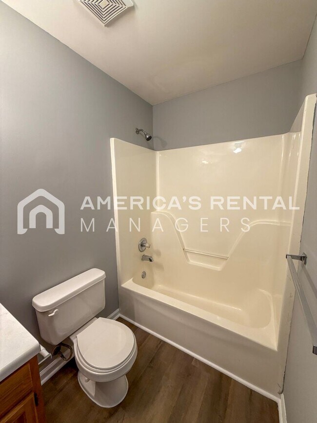 Building Photo - Lovely 2 Bed, 2 Bath Townhome for Rent in Montevallo, AL! View with 48 Hours Notice!