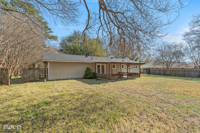 Building Photo - 7062 Winburn Dr