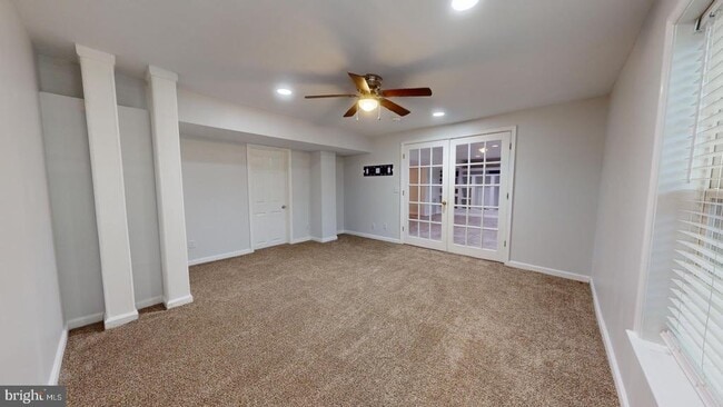 Building Photo - 9811 Fendale Ln