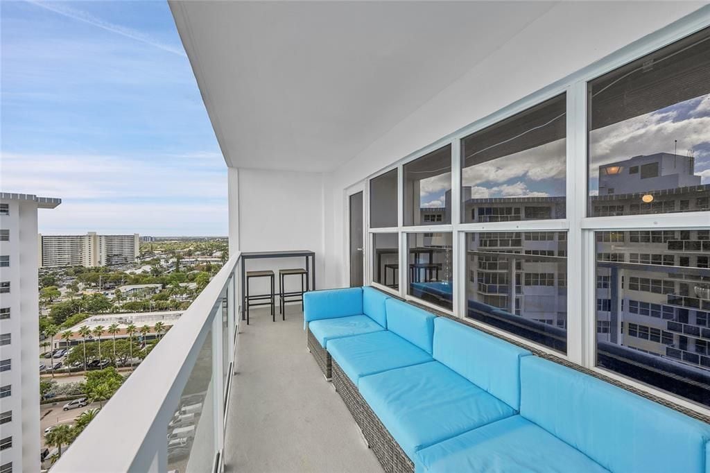 Building Photo - 3750 Galt Ocean Dr
