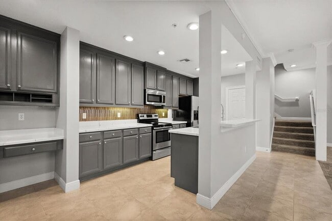 Building Photo - 1368 Lake Baldwin Ln