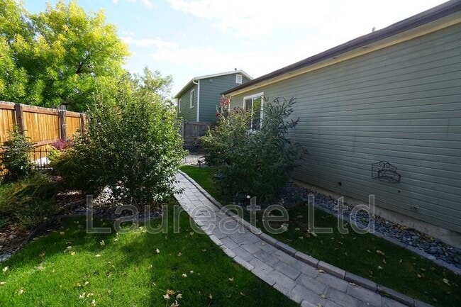Building Photo - 8468 Wild Alfalfa Pl