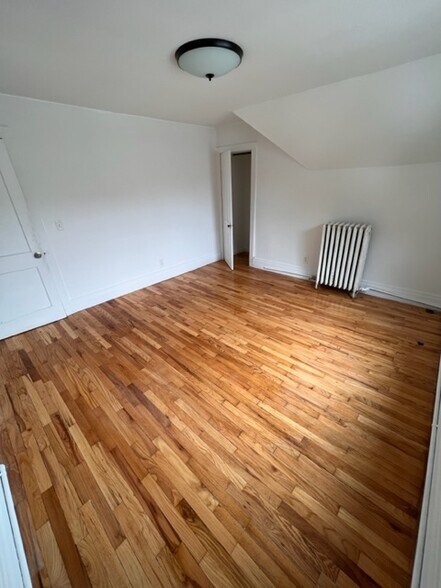 Building Photo - 21 Pearl St