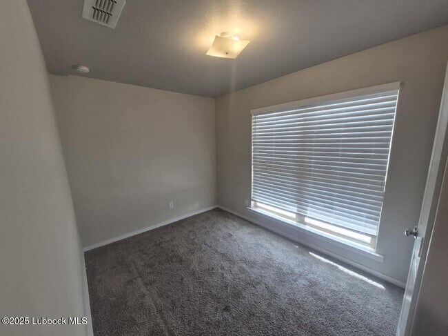 Building Photo - 14412 Avenue X