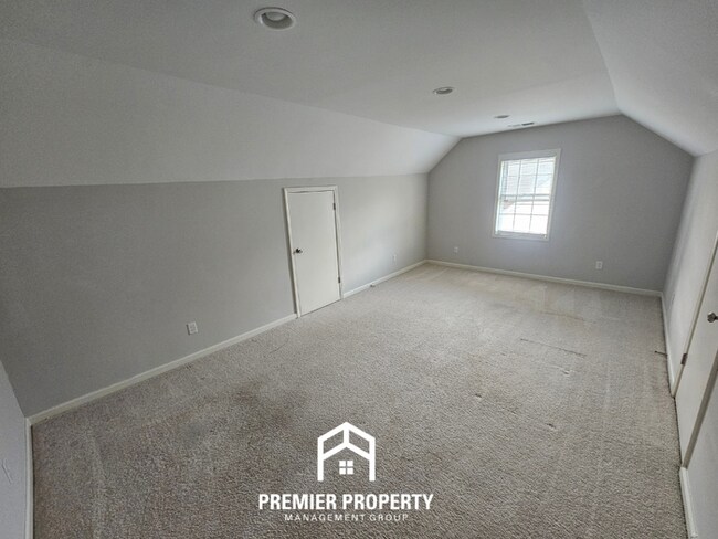 Building Photo - Executive 4BR Estate in Dogwood Trails | Houston High Schools & Designer Finishes