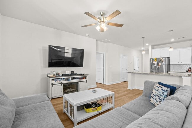 Building Photo - 4536 Lady Slipper Dr