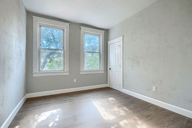 Building Photo - 2800 Harford Rd