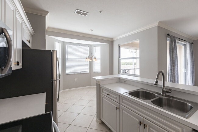 Building Photo - $500 Off First Month’s Rent – Move in by O...