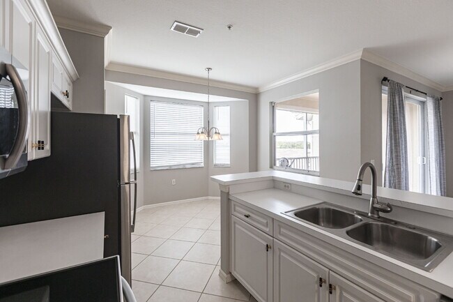 Building Photo - Take It Easy — There’s an Elevator (and $5...