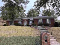 Building Photo - 3002 Constantine Dr