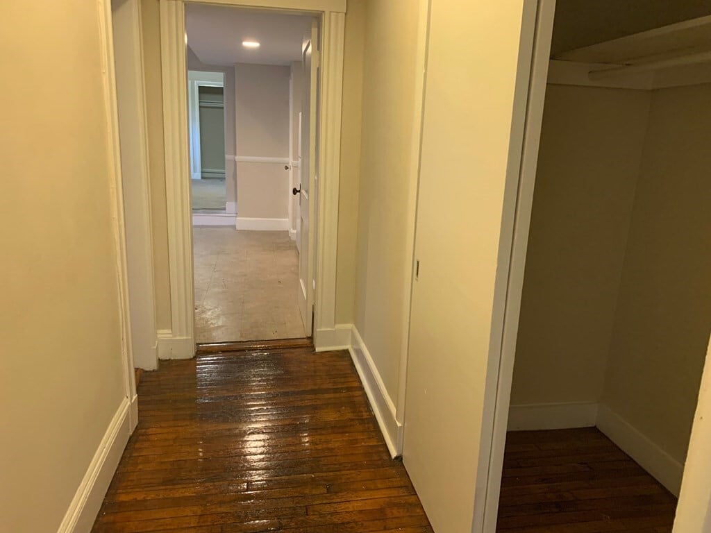 Building Photo - 72 Longwood Ave