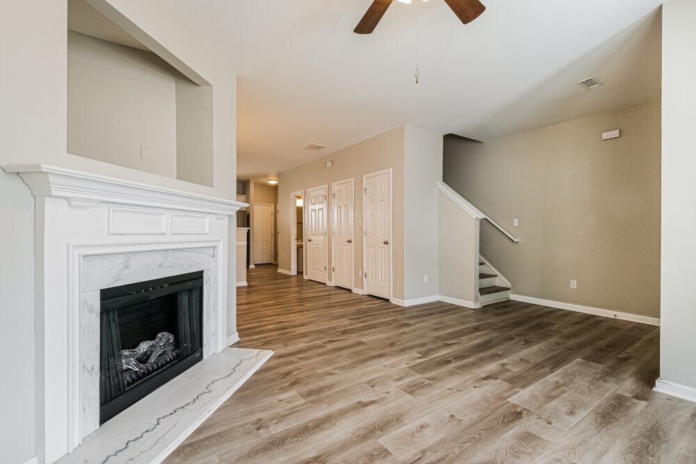 Building Photo - 5480 Sierra Trl