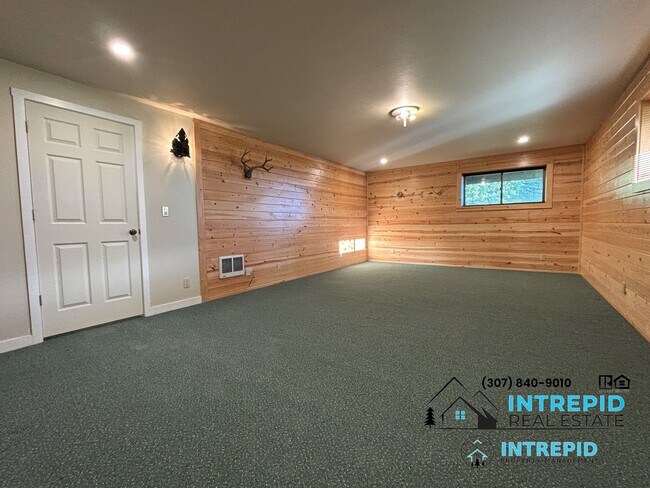Building Photo - 116 Buckaroo Cir