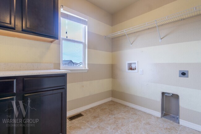 Building Photo - 10652 Abrams Dr